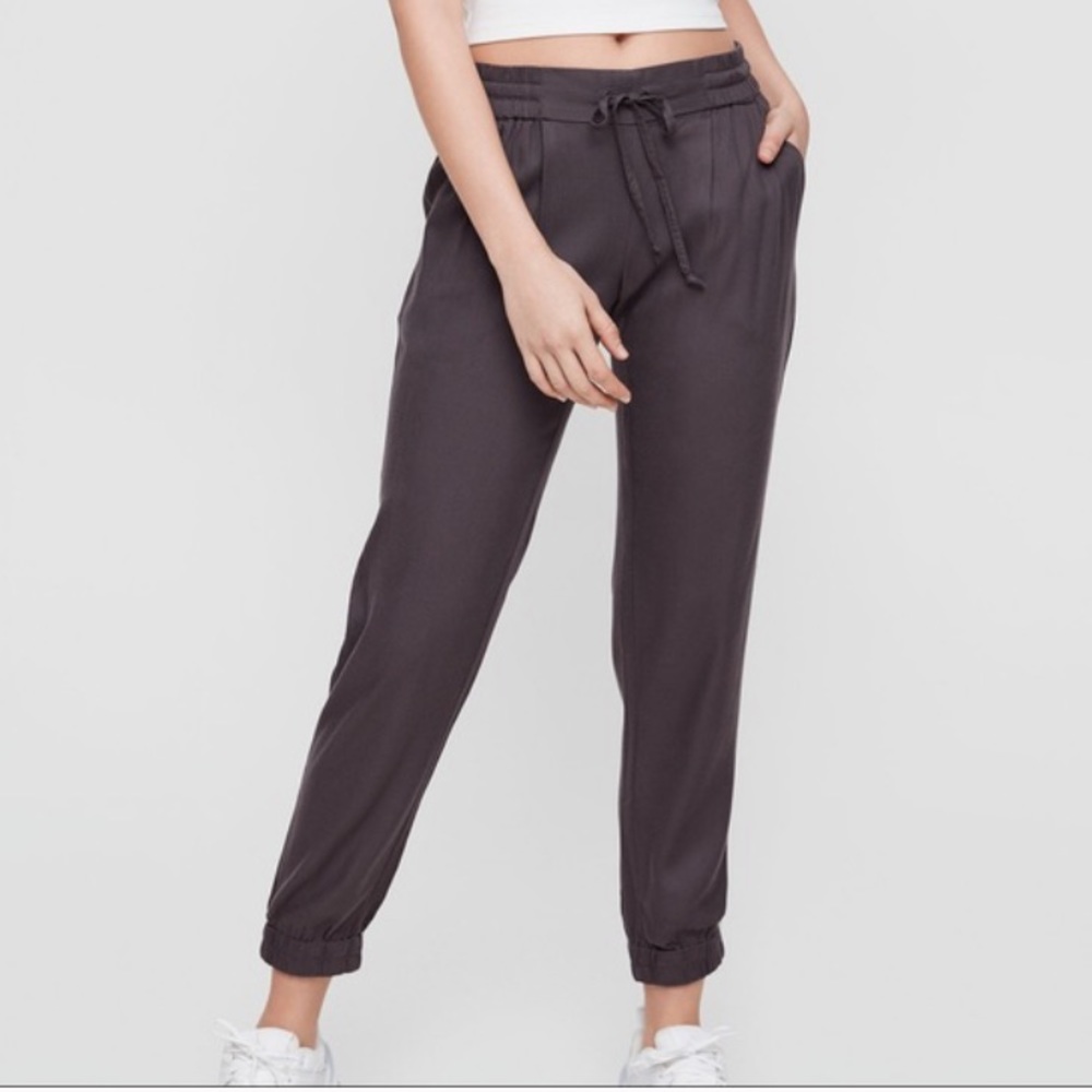 Aritzia Azure Skies women’s “Los Felix” casual pants - size small